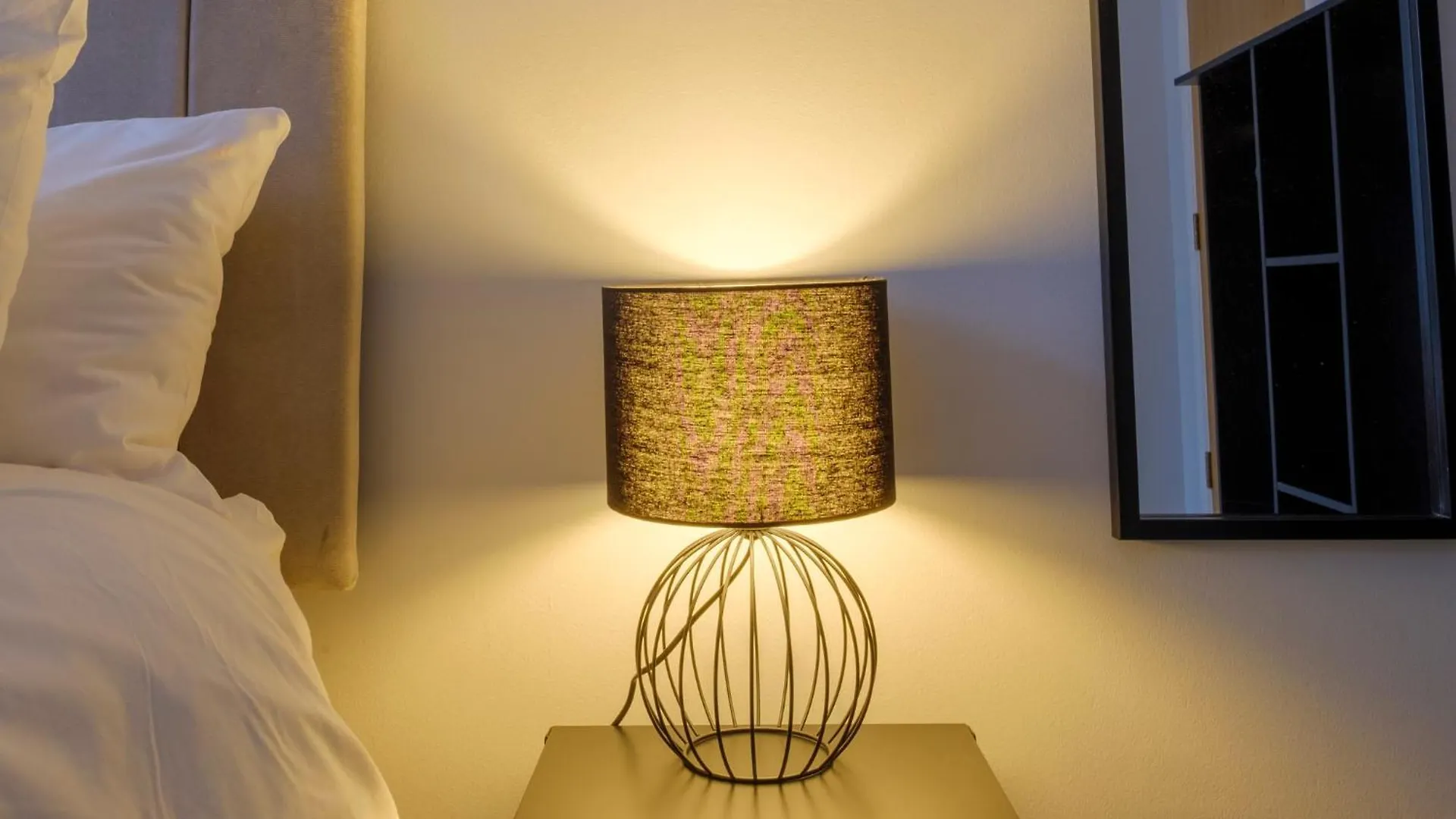 Vibrant 2 Bed Apartment, Free Parking, Bawtry Rd Doncaster - Hosted By Stay Host Save